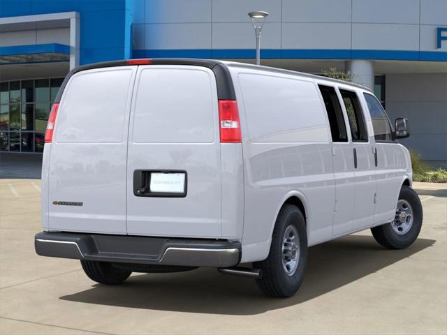 new 2024 Chevrolet Express 3500 car