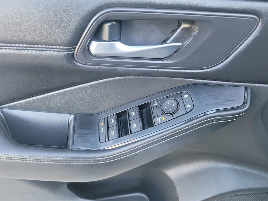 used 2022 Nissan Rogue car, priced at $20,000