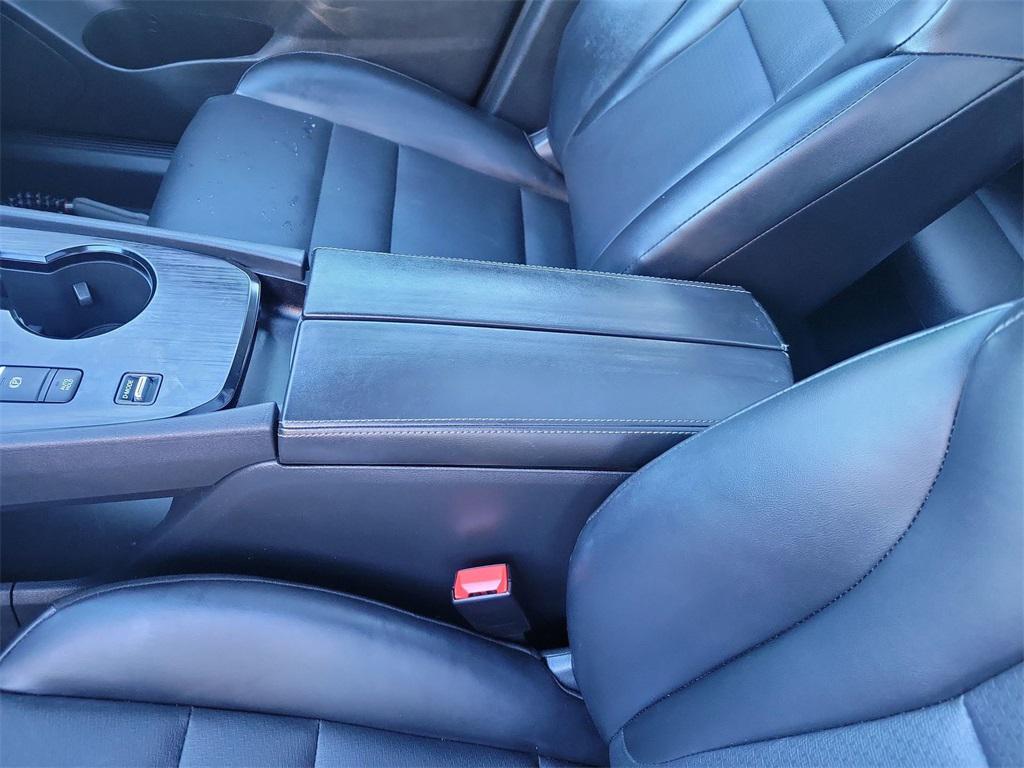 used 2022 Nissan Rogue car, priced at $20,000