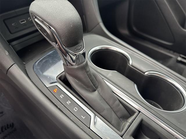 used 2024 Chevrolet Equinox car, priced at $23,000