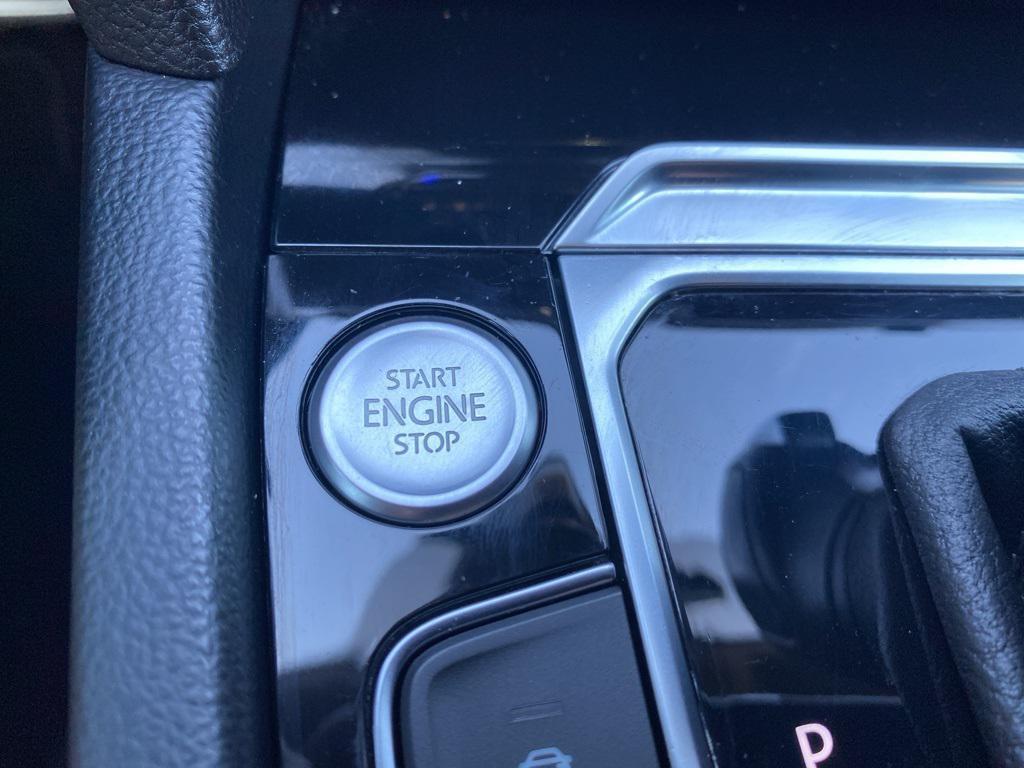 used 2021 Volkswagen Arteon car, priced at $22,300