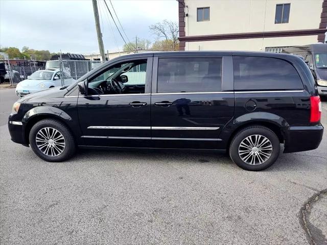 used 2014 Chrysler Town & Country car, priced at $8,950