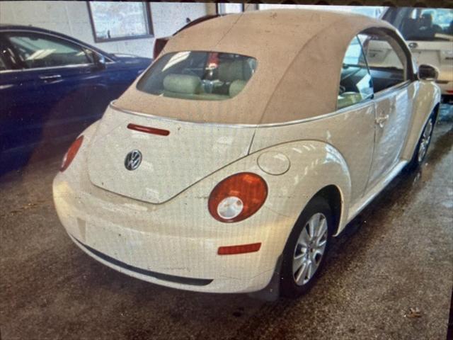 used 2009 Volkswagen New Beetle car, priced at $9,995