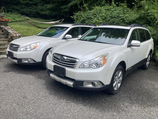 used 2010 Subaru Outback car, priced at $5,495