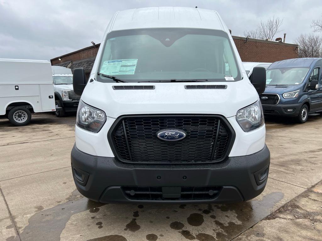 new 2024 Ford Transit-250 car