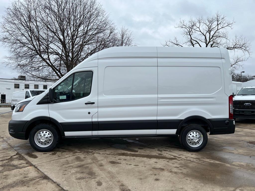 new 2024 Ford Transit-250 car