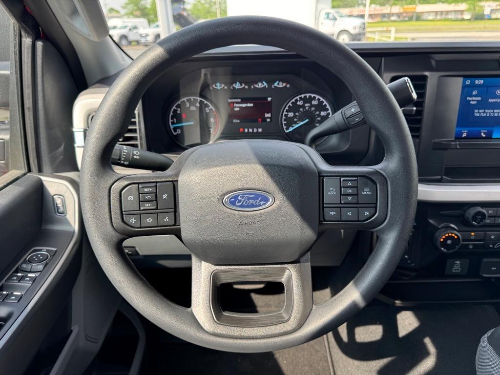 new 2025 Ford F-350 car, priced at $59,817