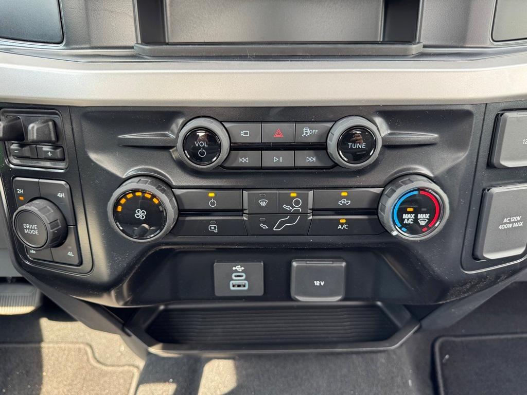 new 2025 Ford F-350 car, priced at $59,817