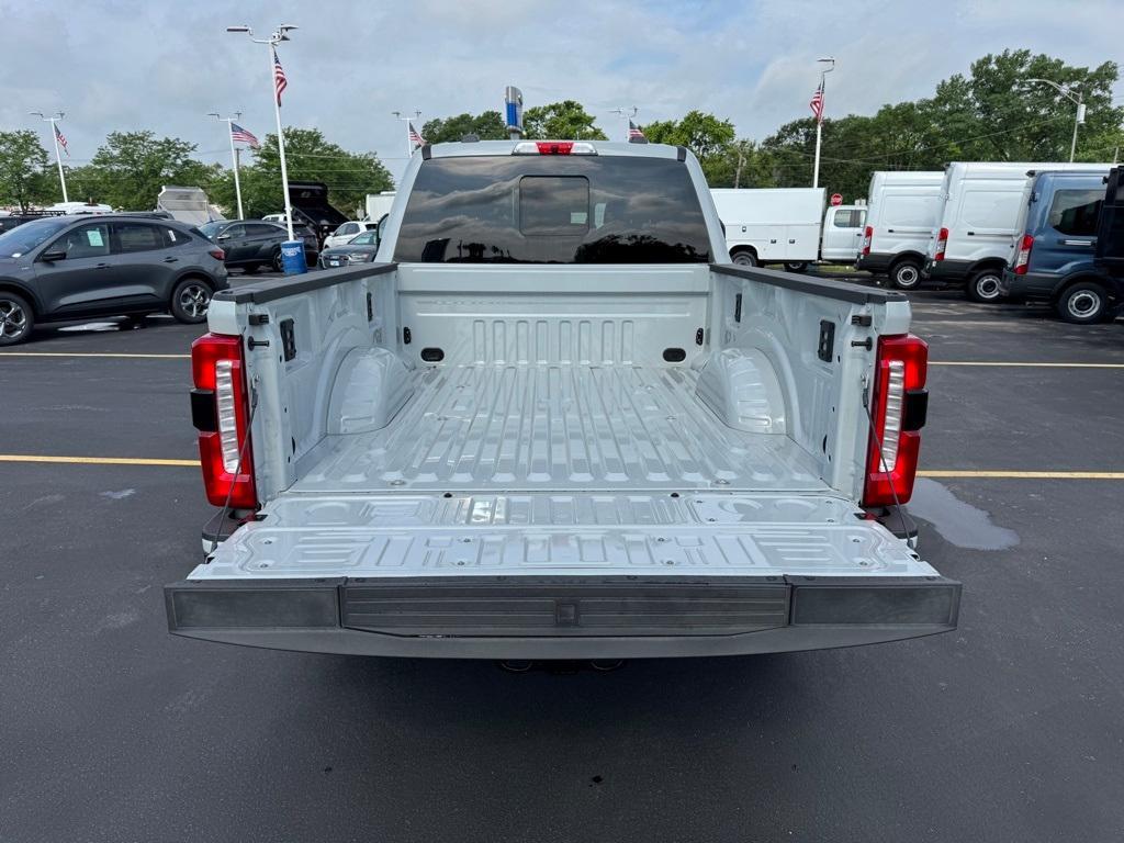 new 2025 Ford F-250 car, priced at $55,958