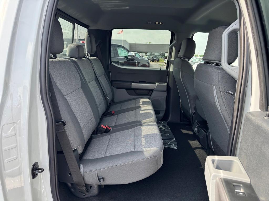 new 2025 Ford F-250 car, priced at $55,958