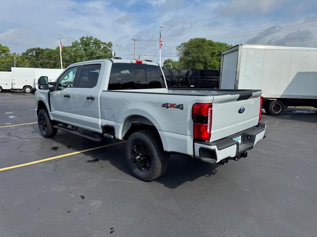 new 2025 Ford F-250 car, priced at $55,958