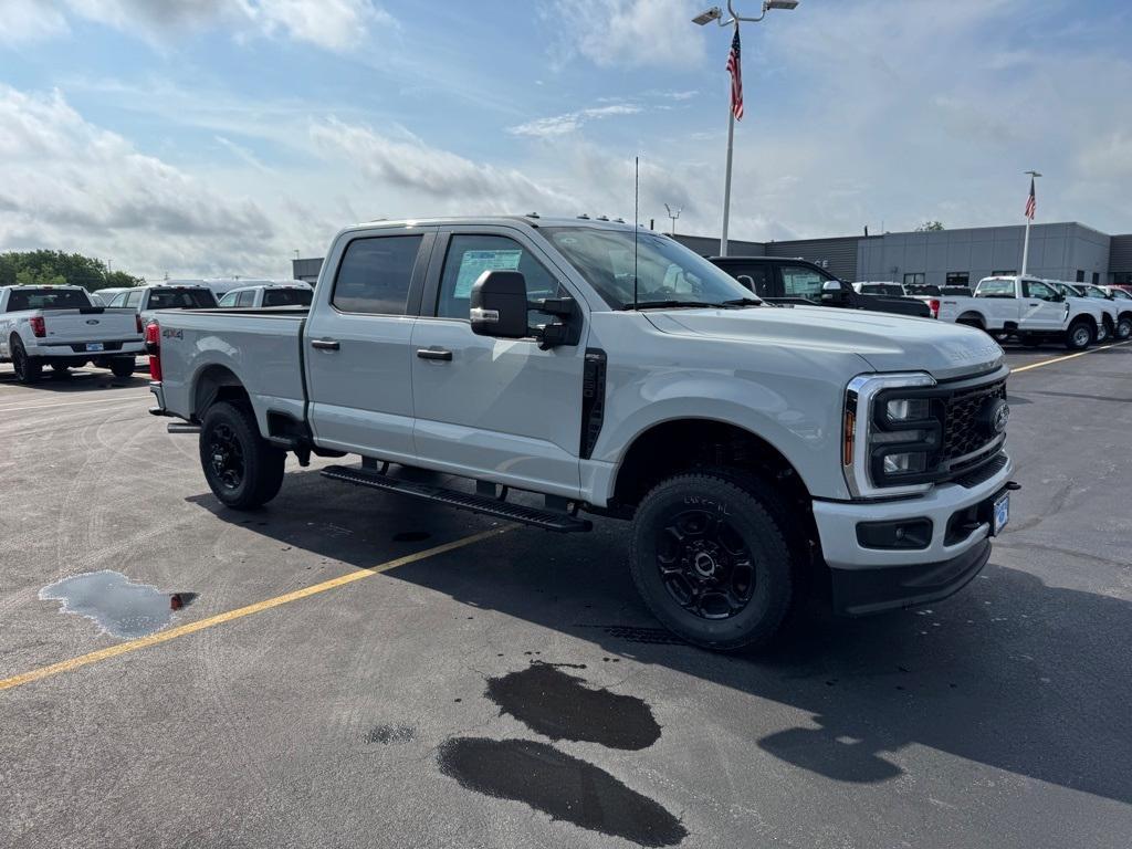new 2025 Ford F-250 car, priced at $55,958