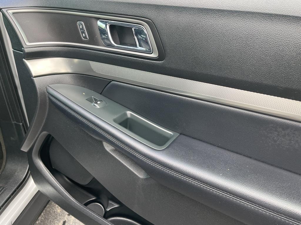used 2021 Kia Sorento car, priced at $23,988