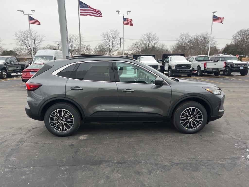 new 2025 Ford Escape car, priced at $40,132