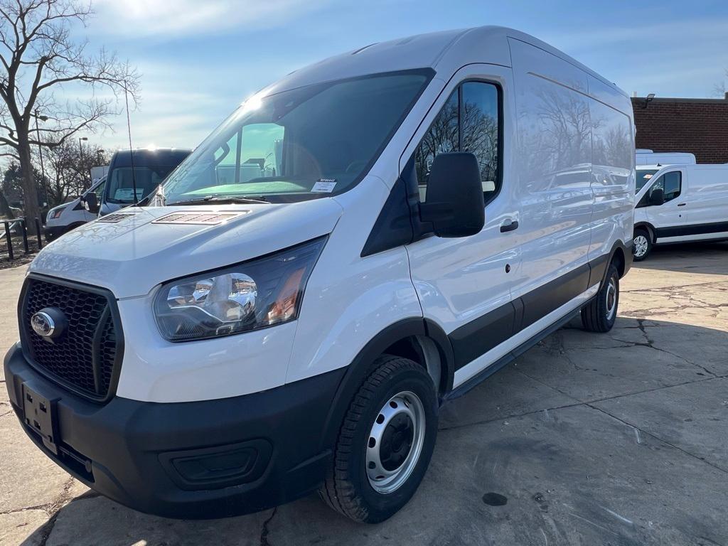 new 2024 Ford Transit-250 car