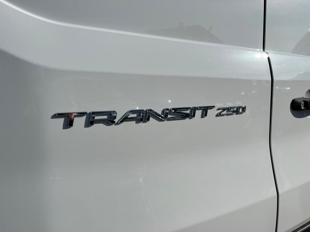 new 2024 Ford Transit-250 car