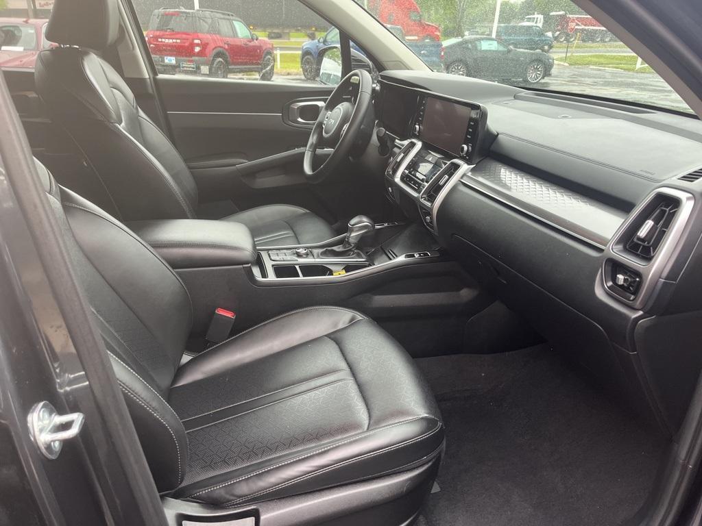 used 2023 Kia Sorento car, priced at $31,888