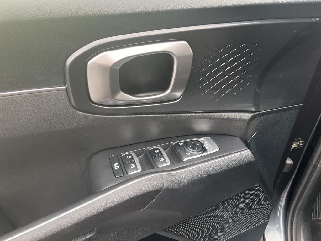 used 2023 Kia Sorento car, priced at $31,888