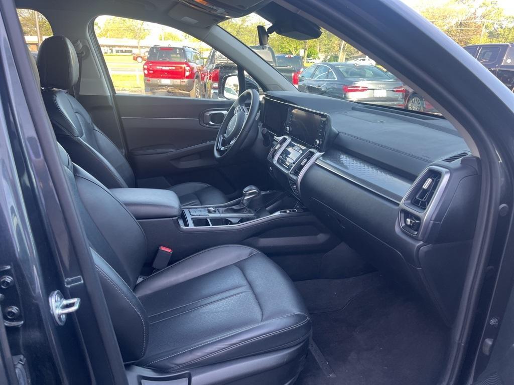 used 2023 Kia Sorento car, priced at $31,988