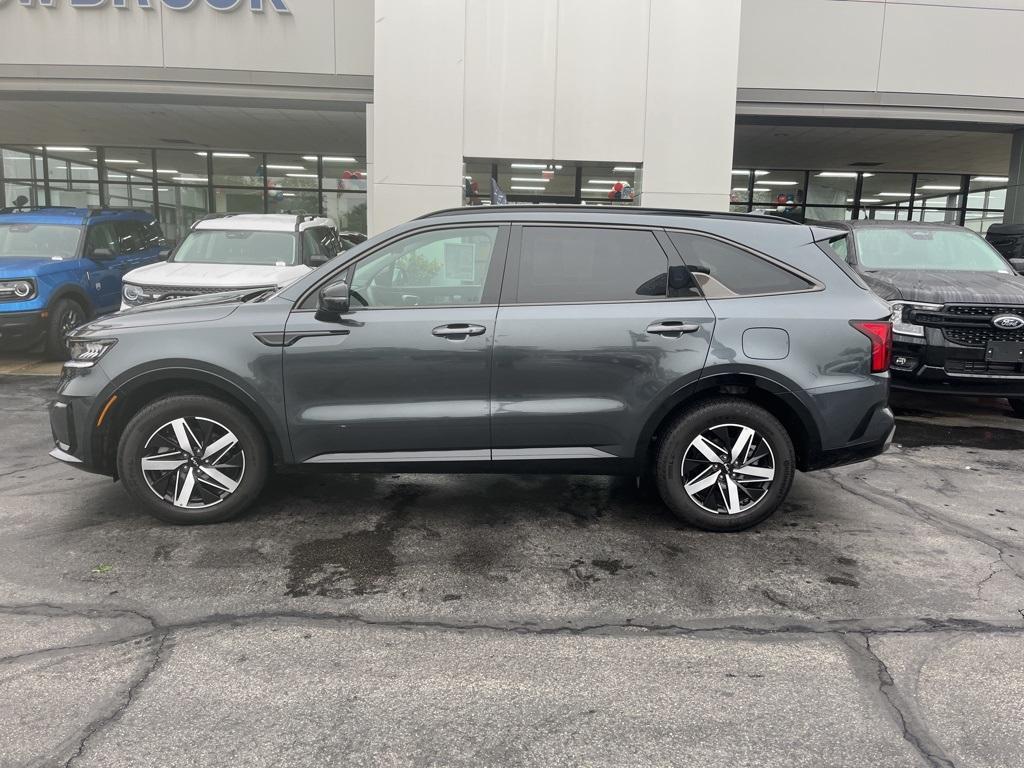 used 2023 Kia Sorento car, priced at $31,888