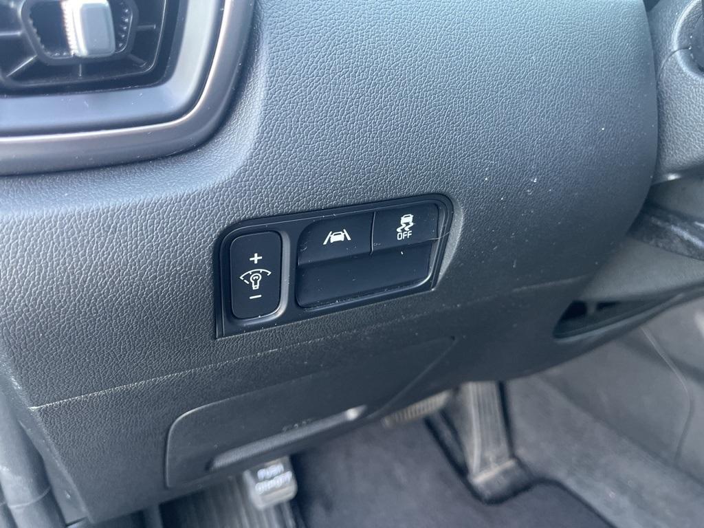 used 2023 Kia Sorento car, priced at $31,988