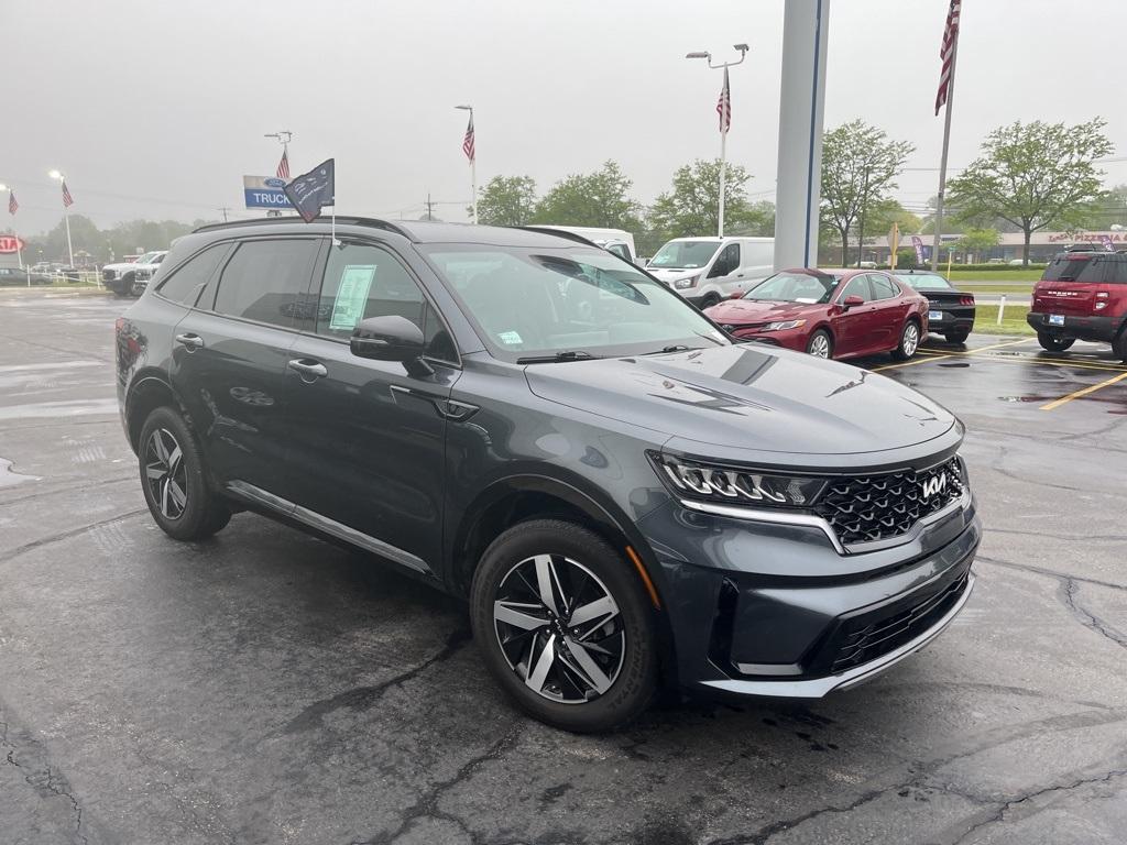 used 2023 Kia Sorento car, priced at $31,888