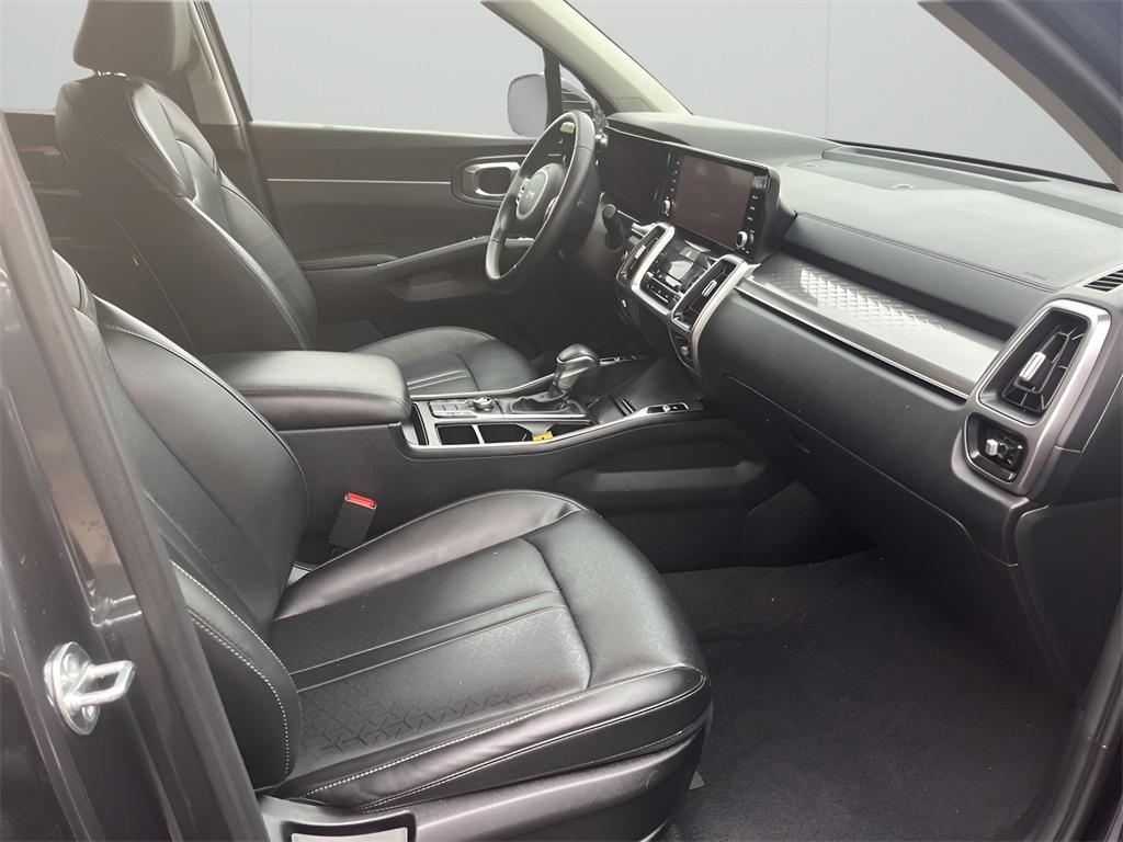 used 2023 Kia Sorento car, priced at $31,988