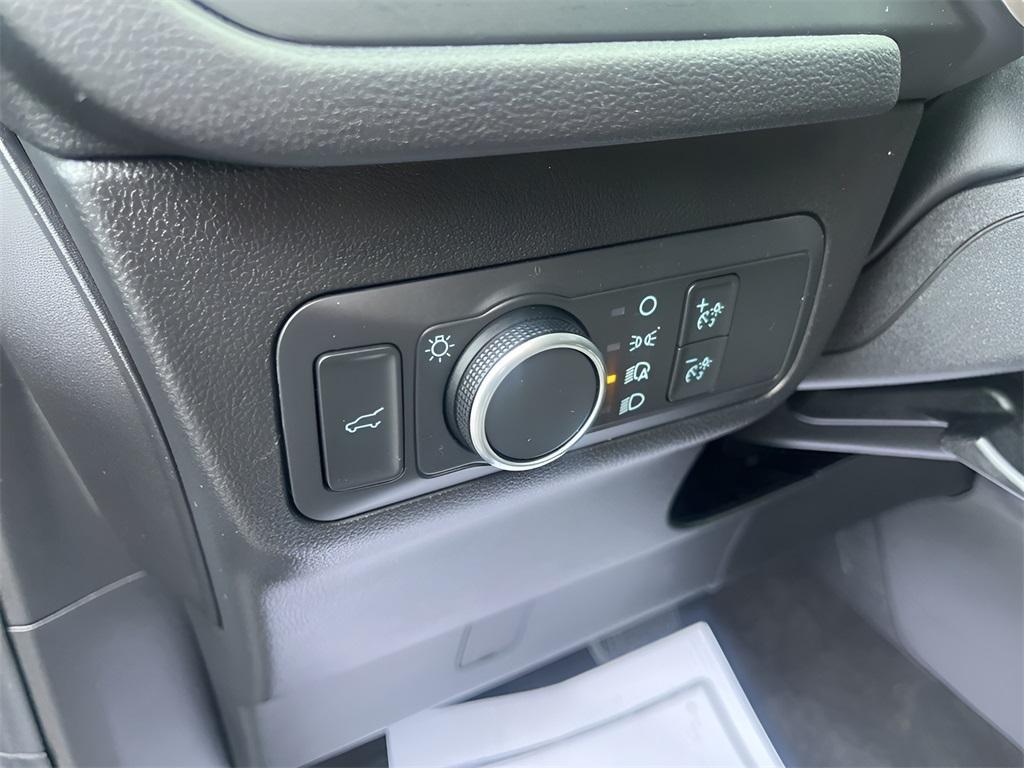 used 2022 Ford Escape car, priced at $22,388