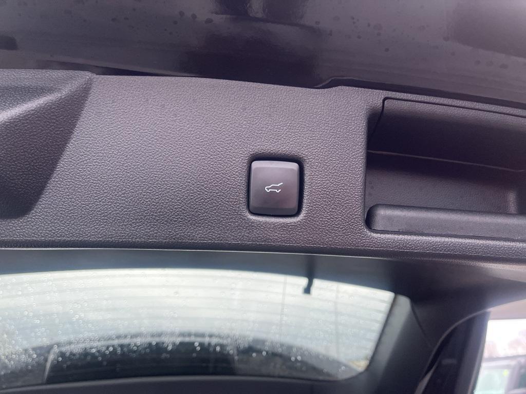 used 2022 Ford Escape car, priced at $21,988