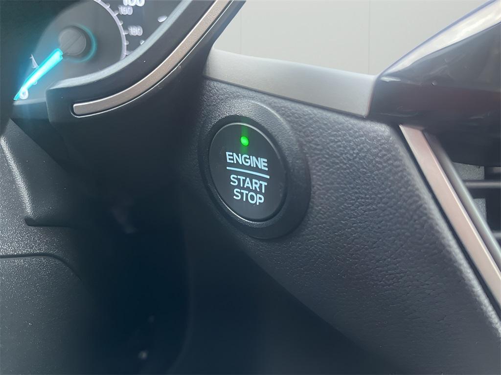 used 2022 Ford Escape car, priced at $22,388