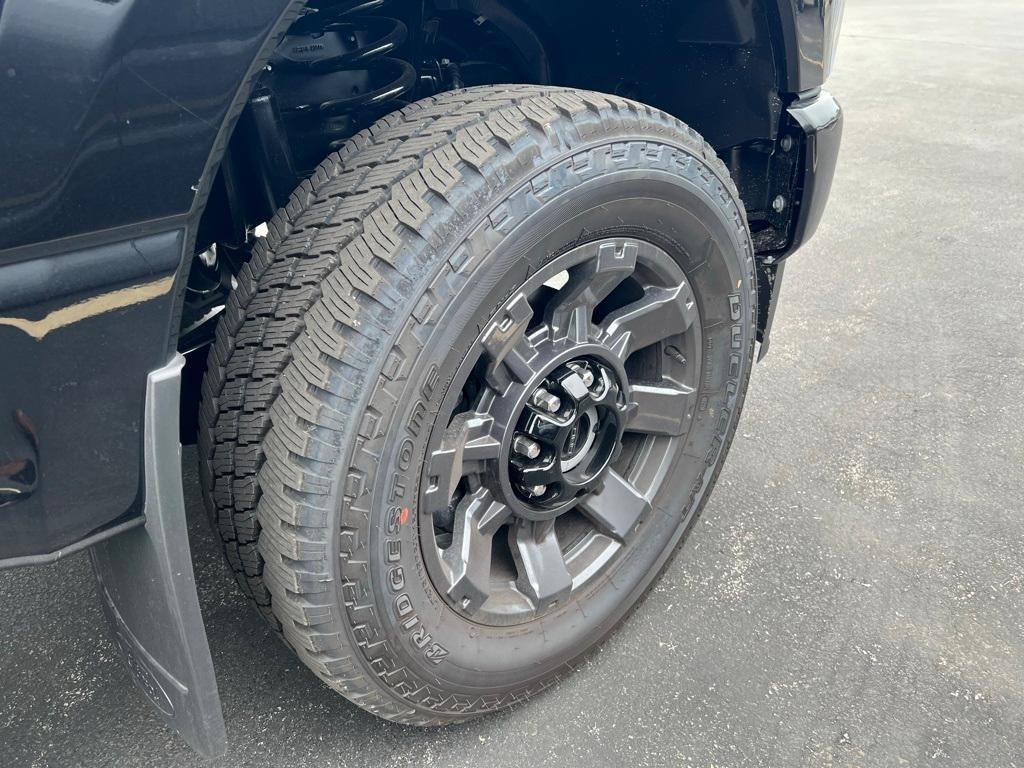 new 2025 Ford F-350 car, priced at $58,961