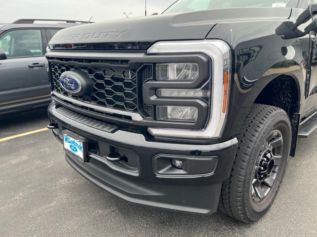 new 2025 Ford F-350 car, priced at $58,961