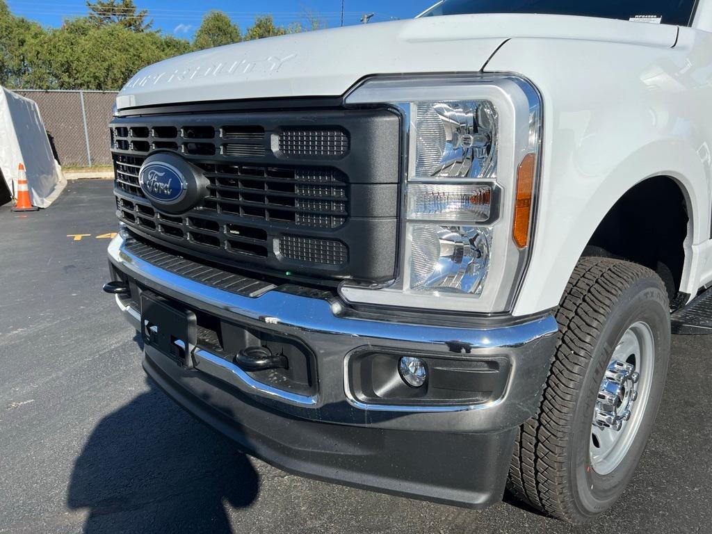 new 2024 Ford F-250 car, priced at $50,490