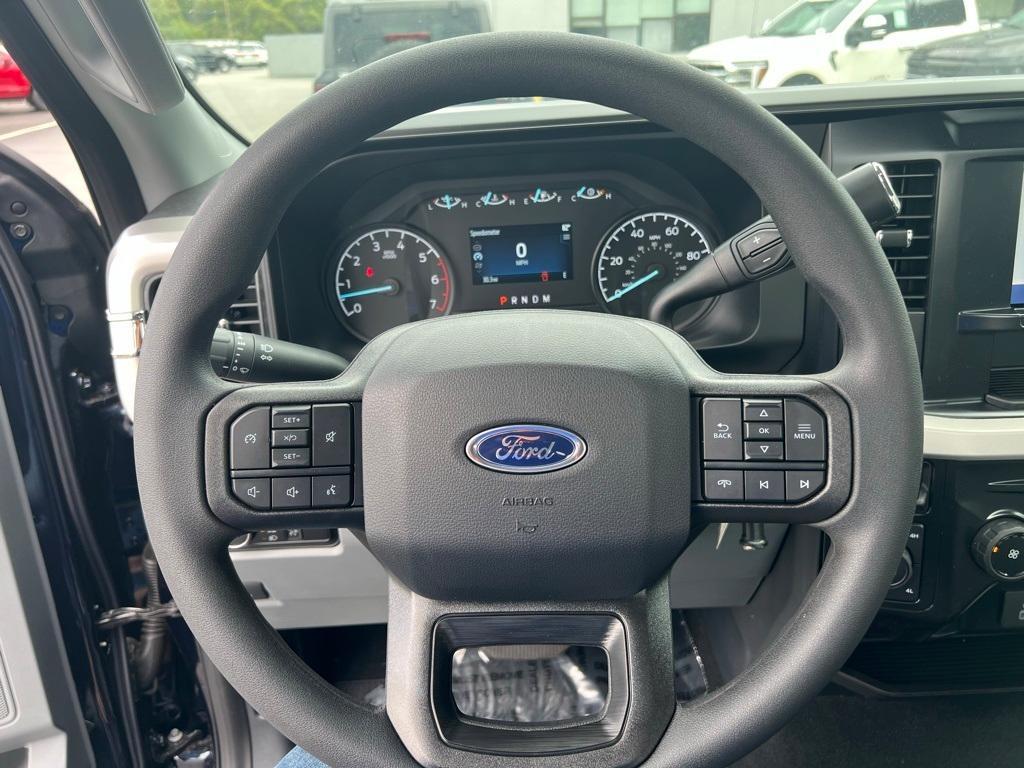 new 2025 Ford F-350 car, priced at $52,934