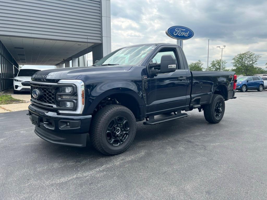 new 2025 Ford F-350 car, priced at $52,934
