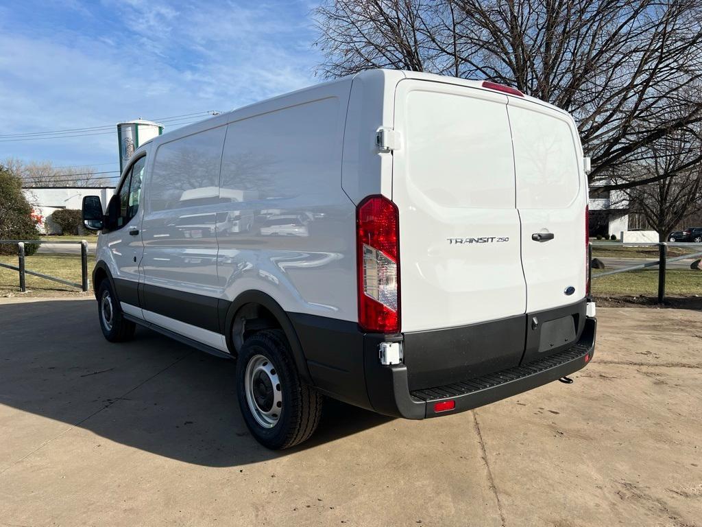 new 2024 Ford Transit-250 car