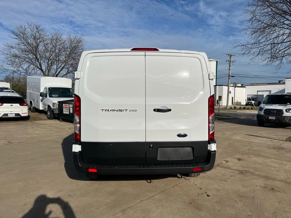 new 2024 Ford Transit-250 car