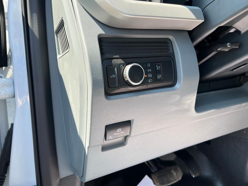 new 2024 Ford F-350 car, priced at $68,795