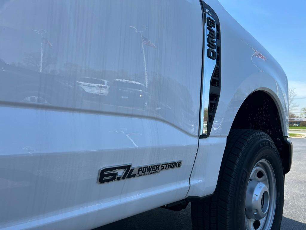 new 2024 Ford F-350 car, priced at $68,795