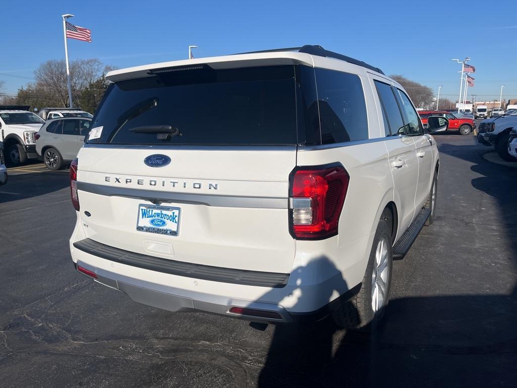 new 2024 Ford Expedition car, priced at $65,931