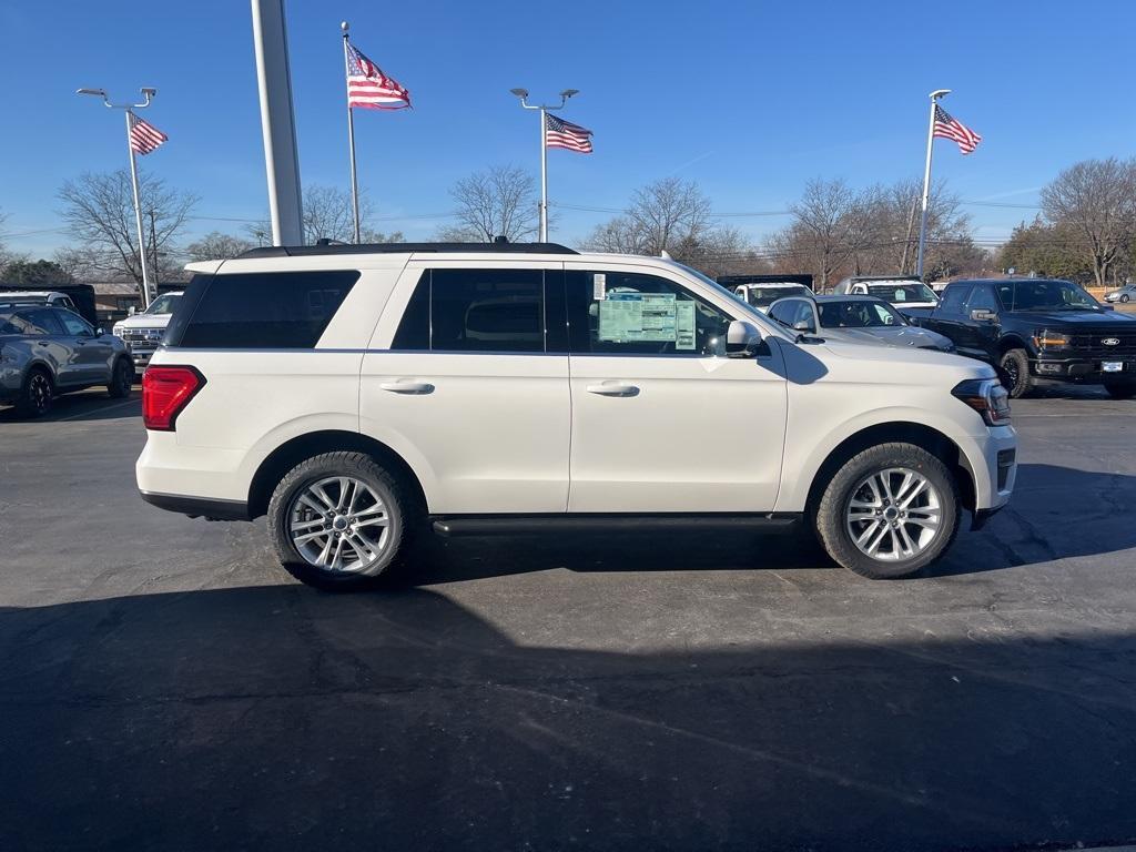 new 2024 Ford Expedition car, priced at $65,931