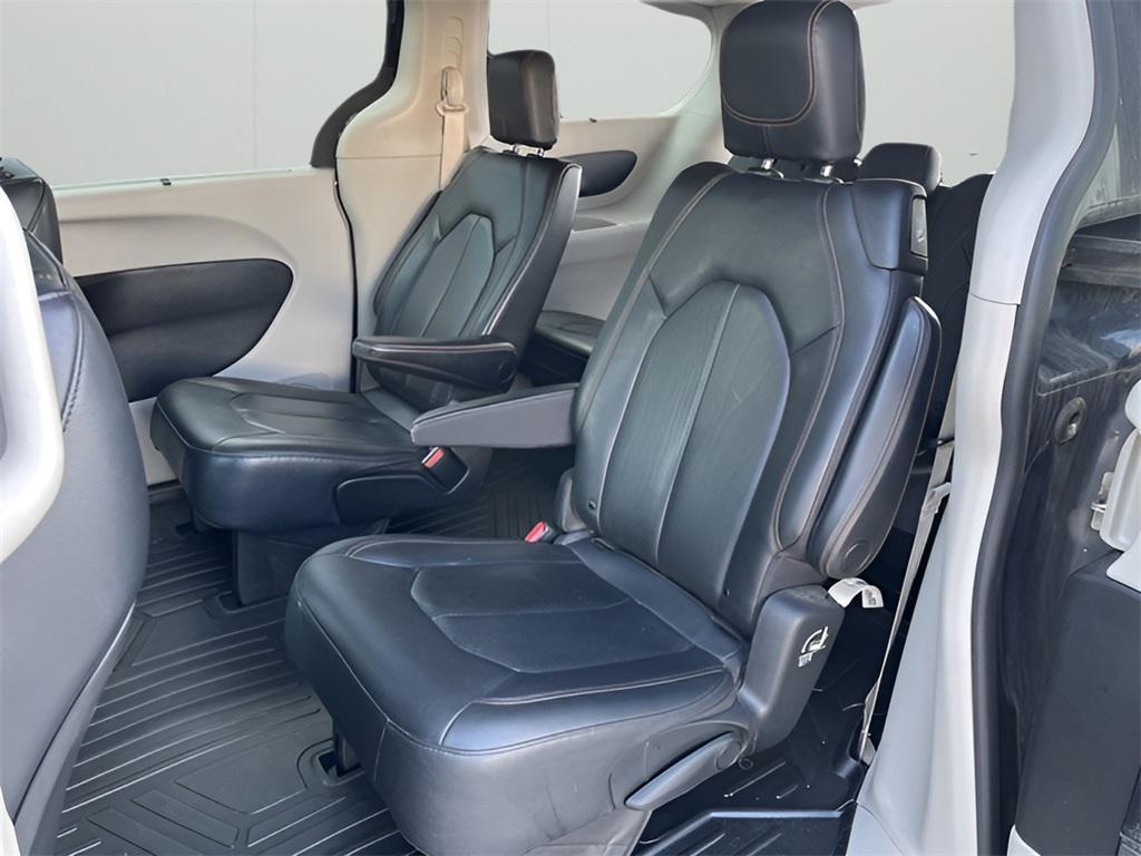 used 2019 Chrysler Pacifica car, priced at $18,988