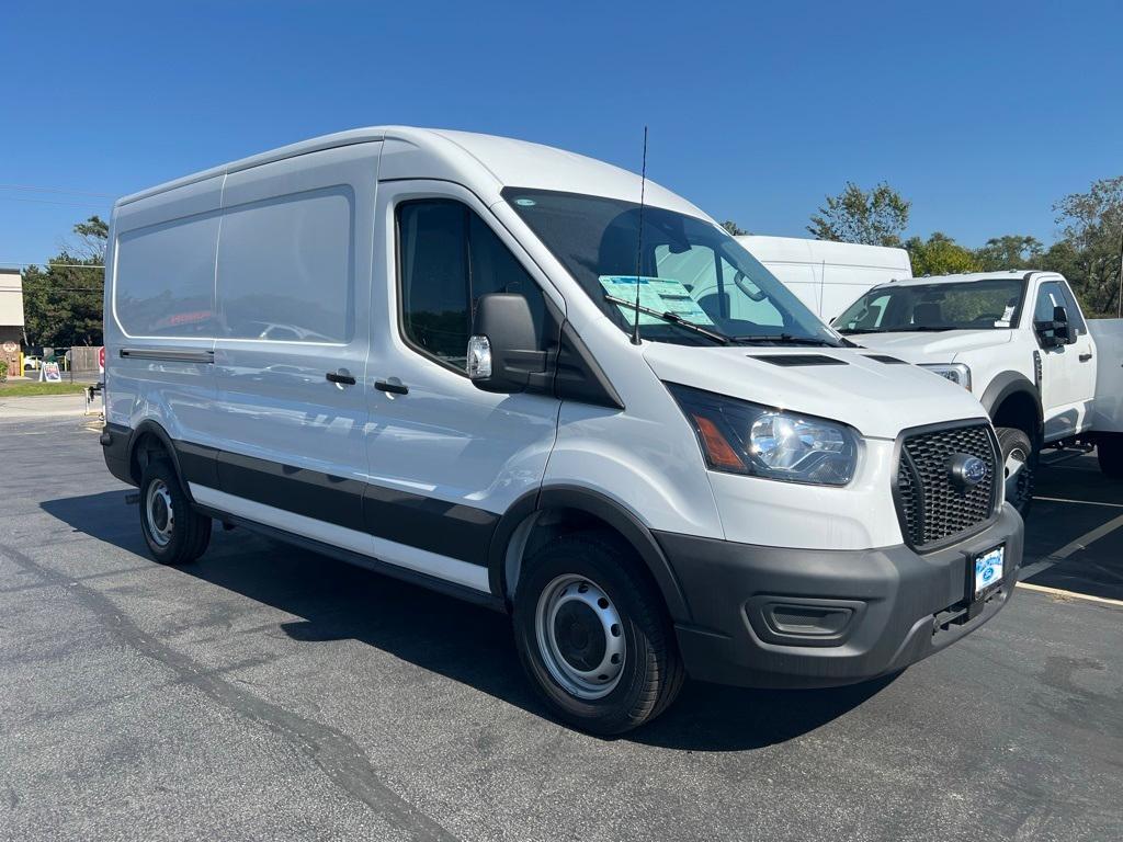 new 2025 Ford Transit-250 car