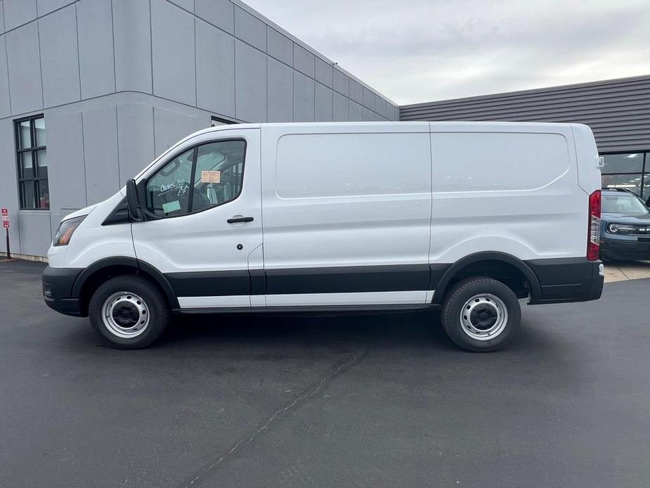 new 2024 Ford Transit-250 car