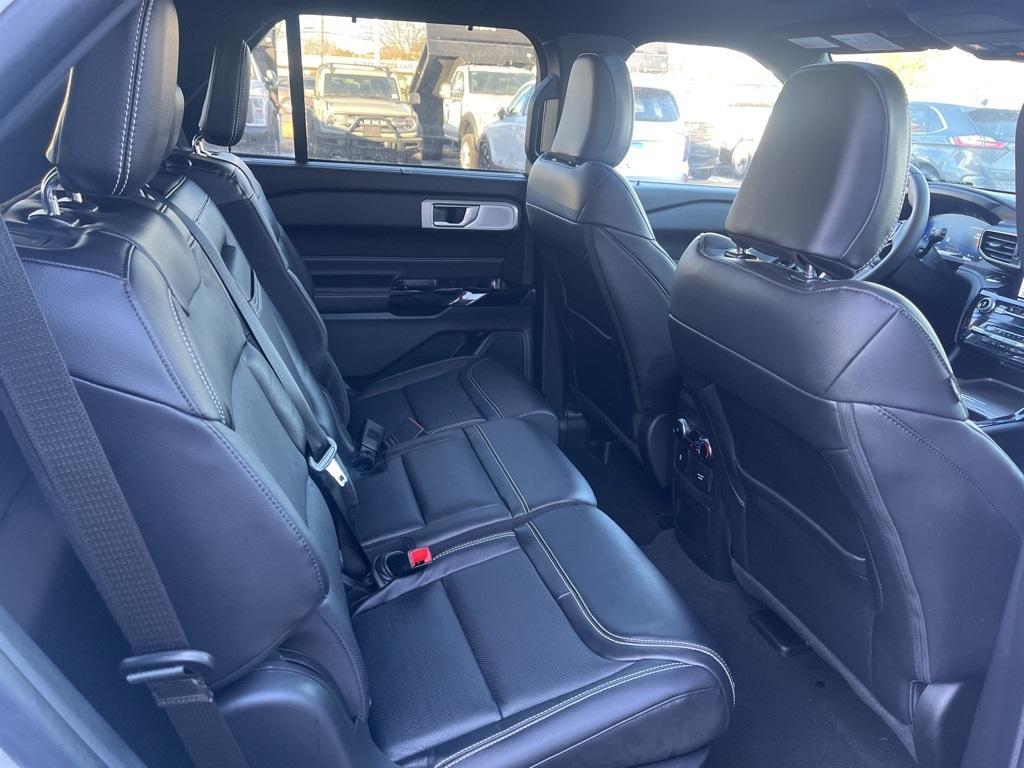 used 2024 Ford Explorer car, priced at $49,988
