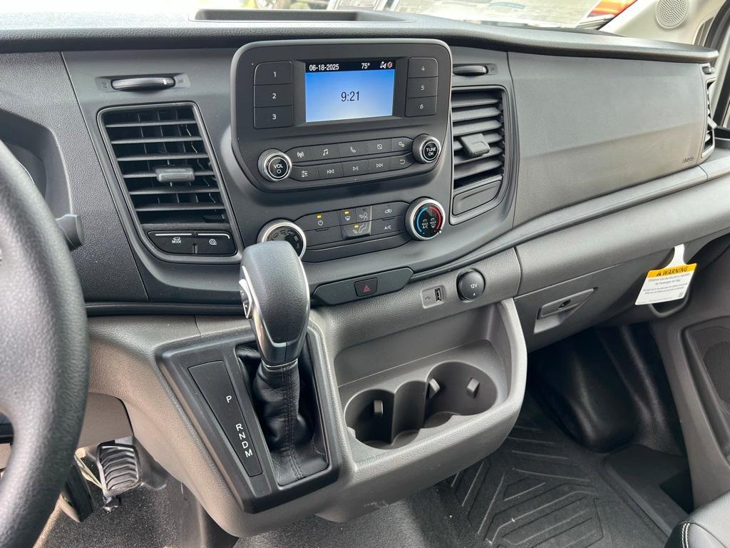 new 2024 Ford Transit-250 car