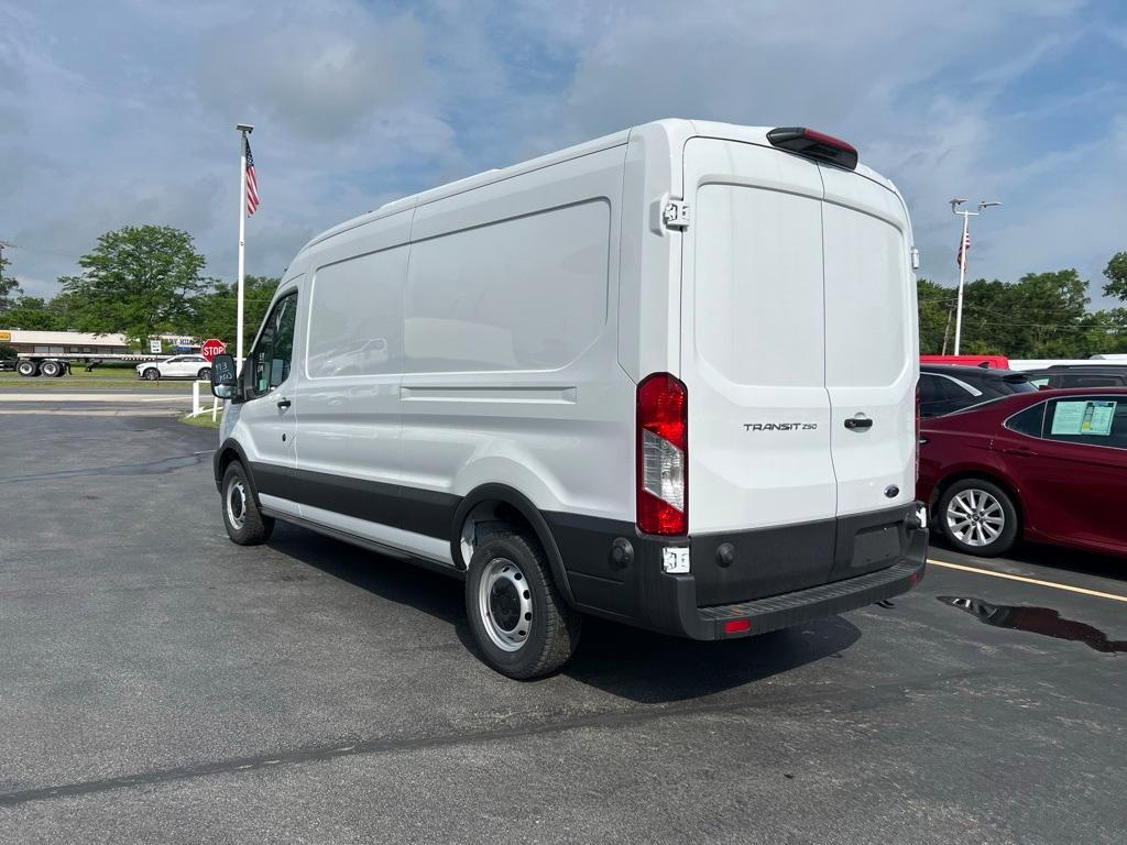 new 2024 Ford Transit-250 car