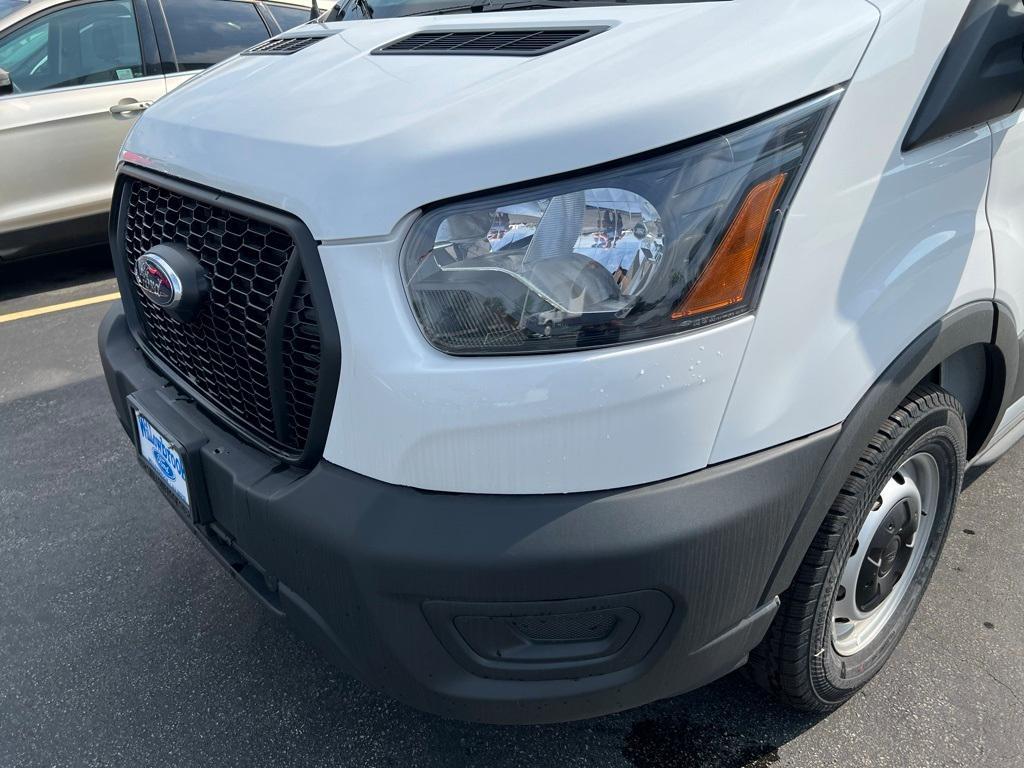 new 2024 Ford Transit-250 car