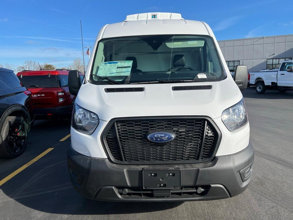 new 2024 Ford Transit-250 car