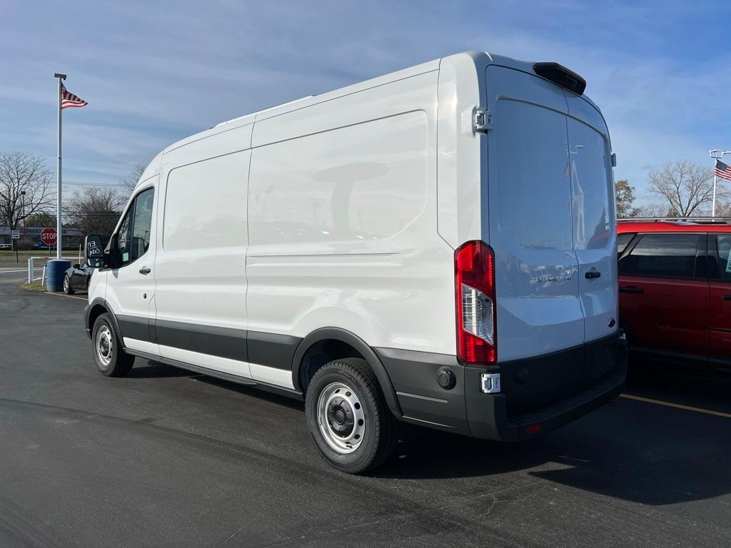 new 2024 Ford Transit-250 car